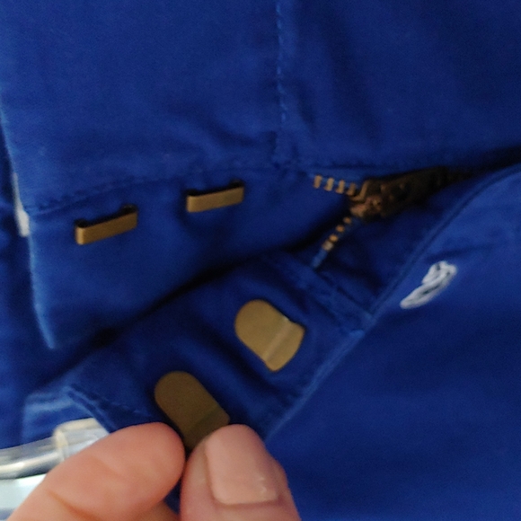 Vineyard Vines whale shorts, 3 1/2" inseam, sz 6 - Picture 3 of 7